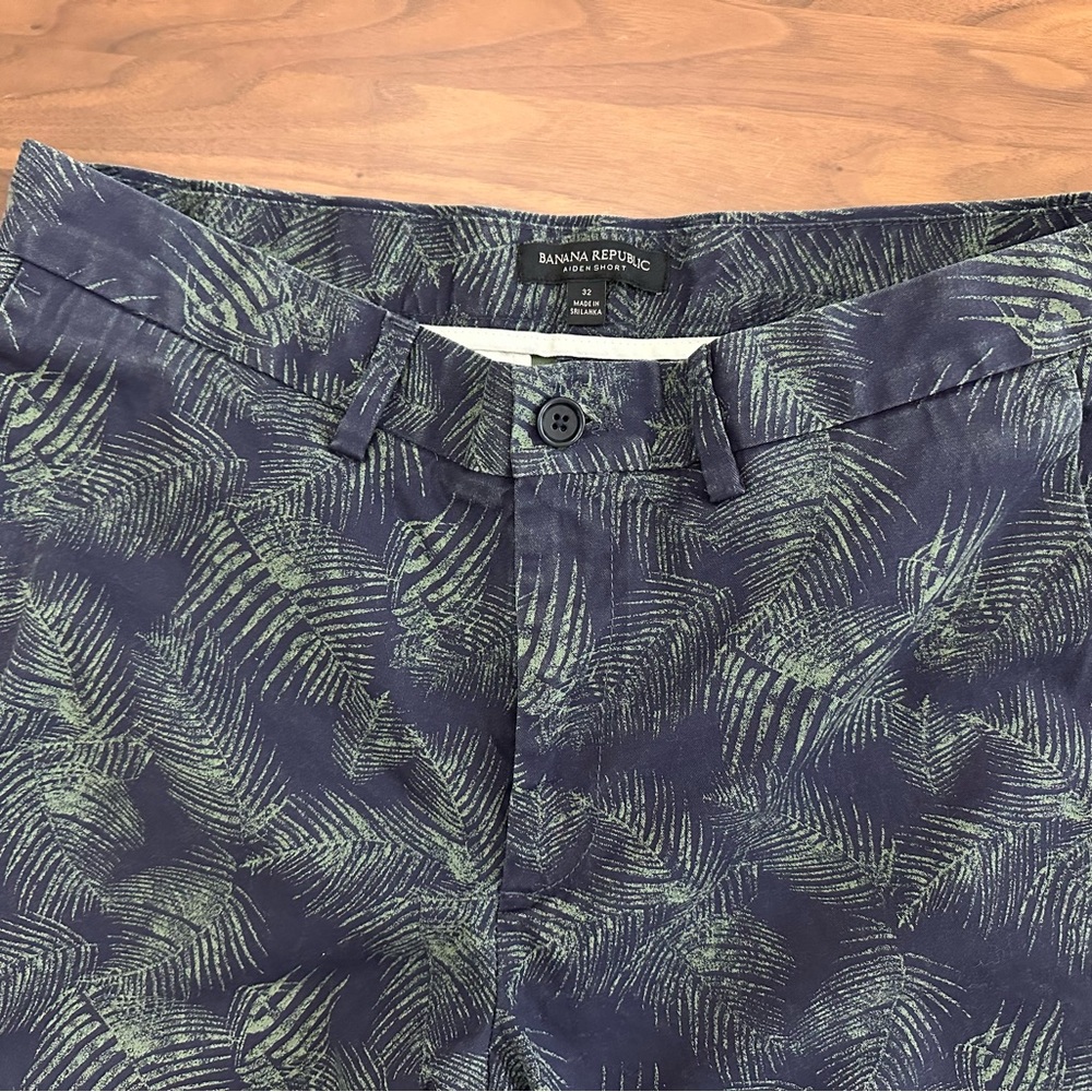 Banana Republic Leaf Print Trousers